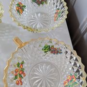 6 coupelles en verre ciselé