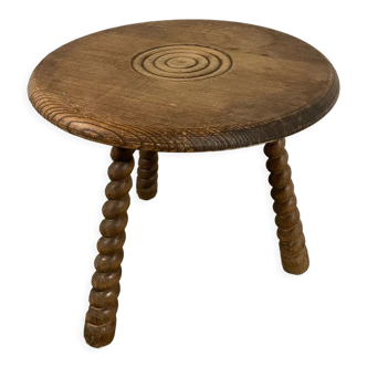 Wooden side table, turned wooden leg