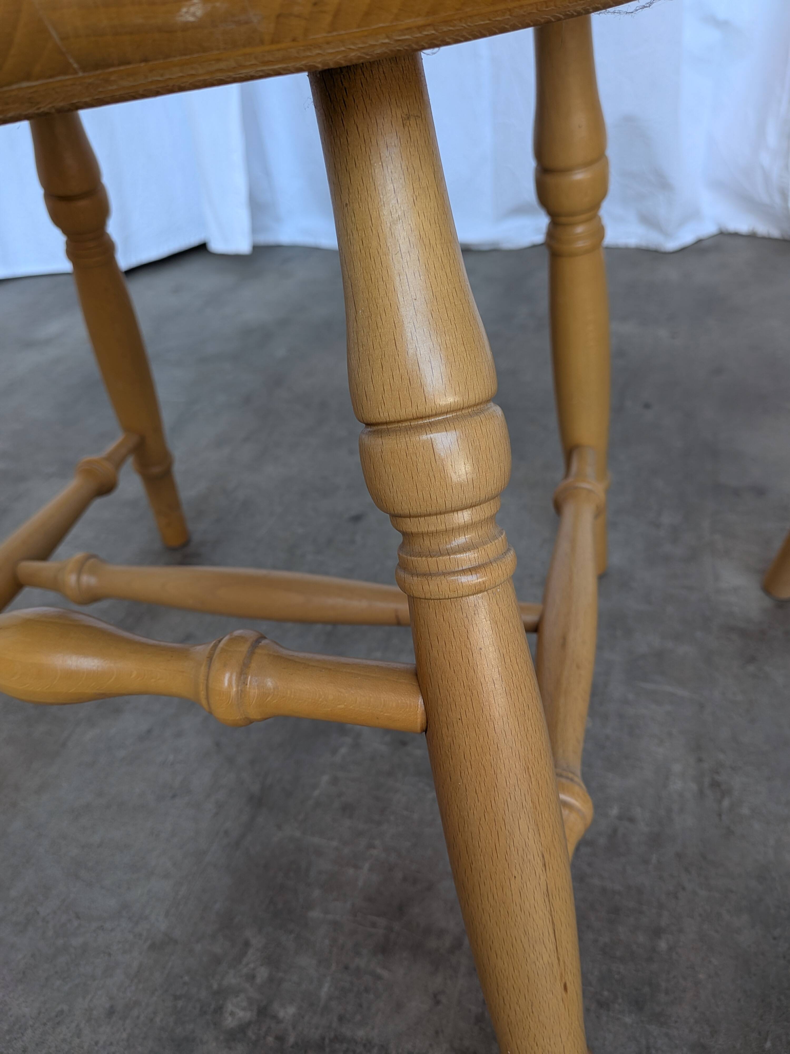 Vintage Windsor Style Dining Chair: Rustic Farmhouse Kitchen