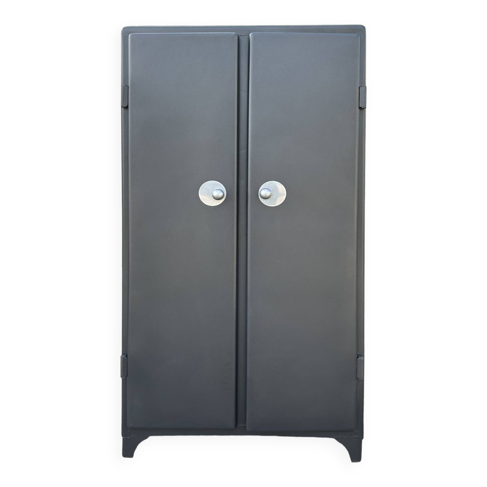 Metal kitchen cabinet, ball handles, 1950s