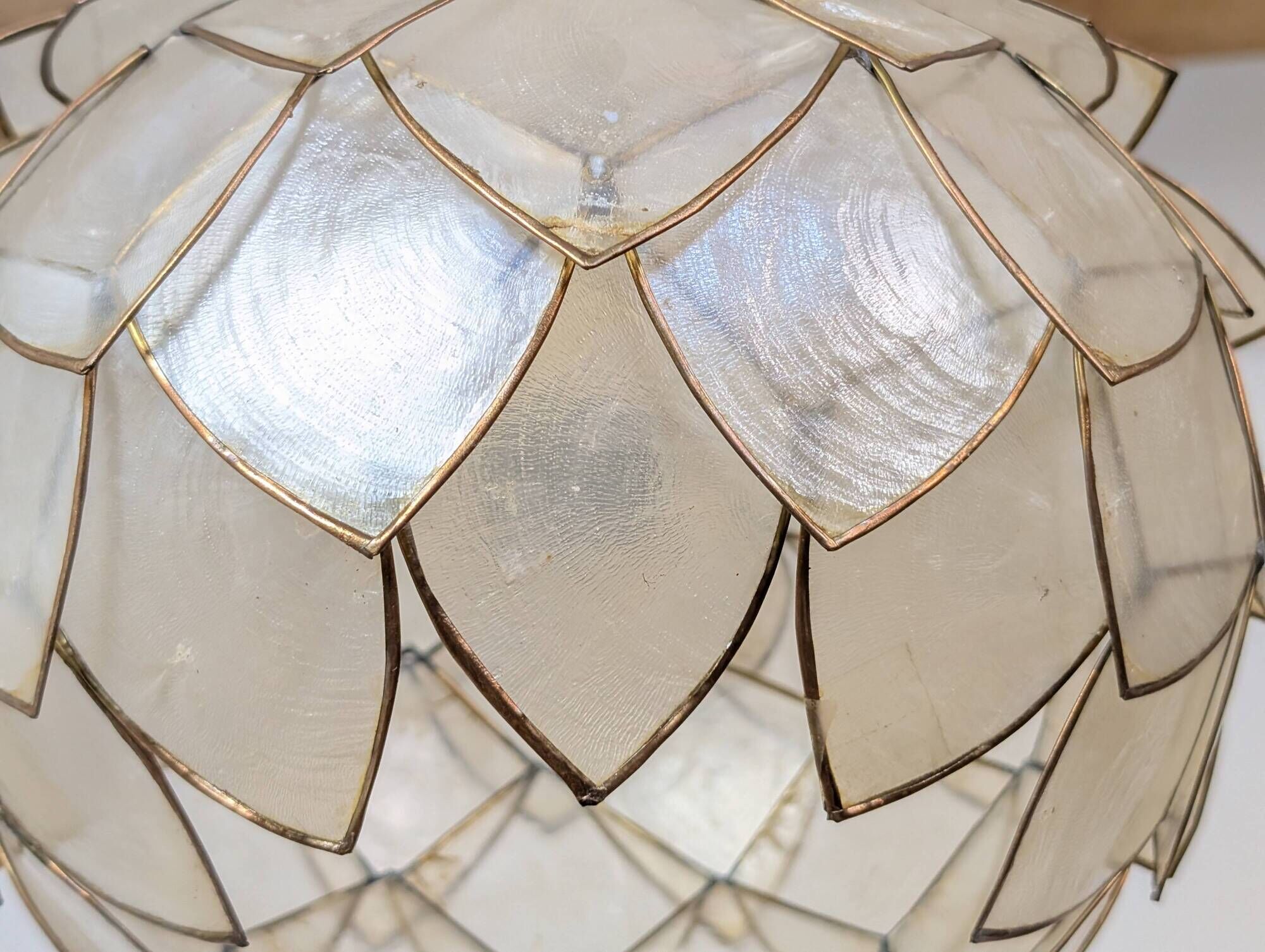 Pair of Lotus mother-of-pearl pendant lights