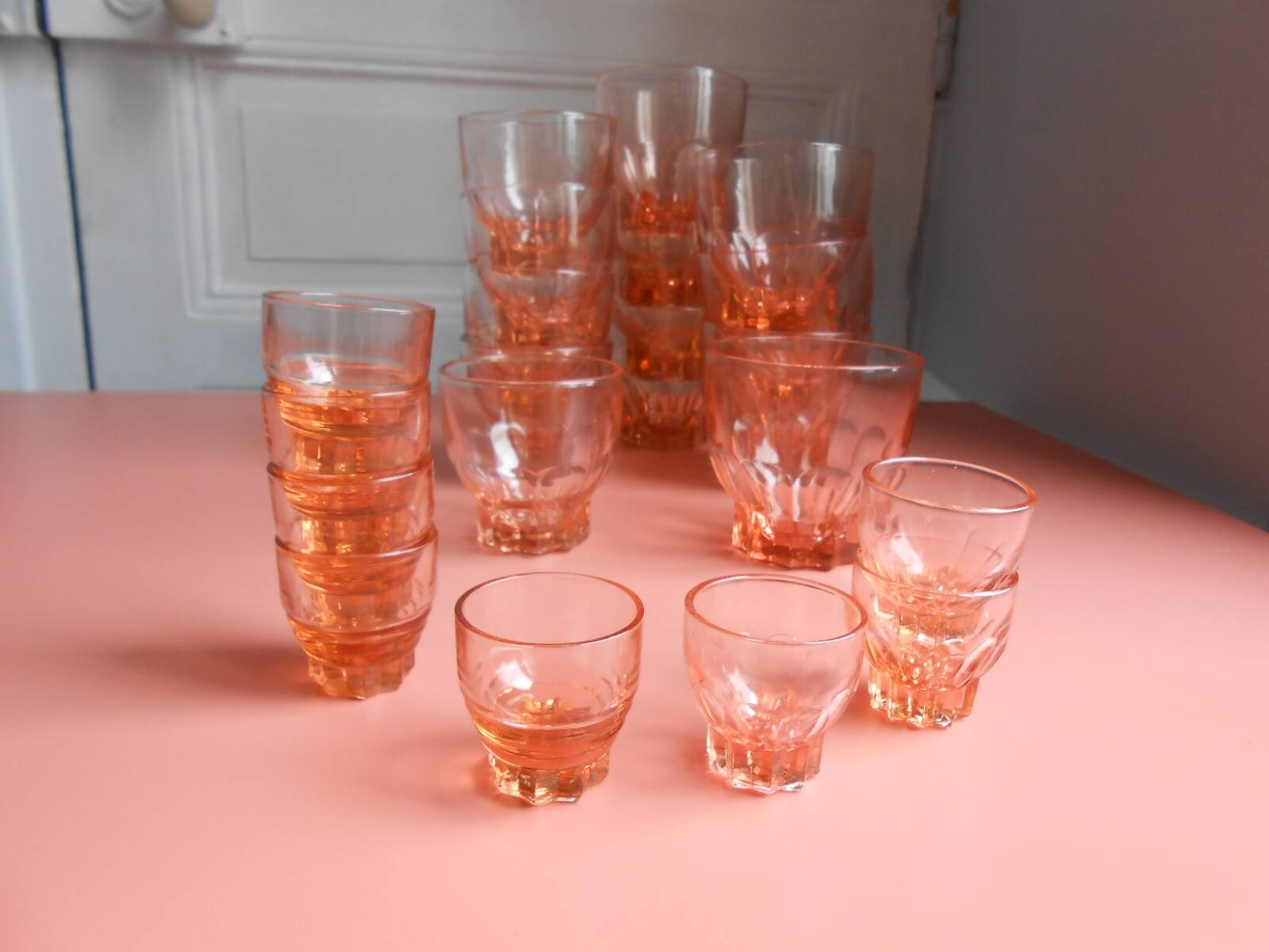 Set of pink glasses