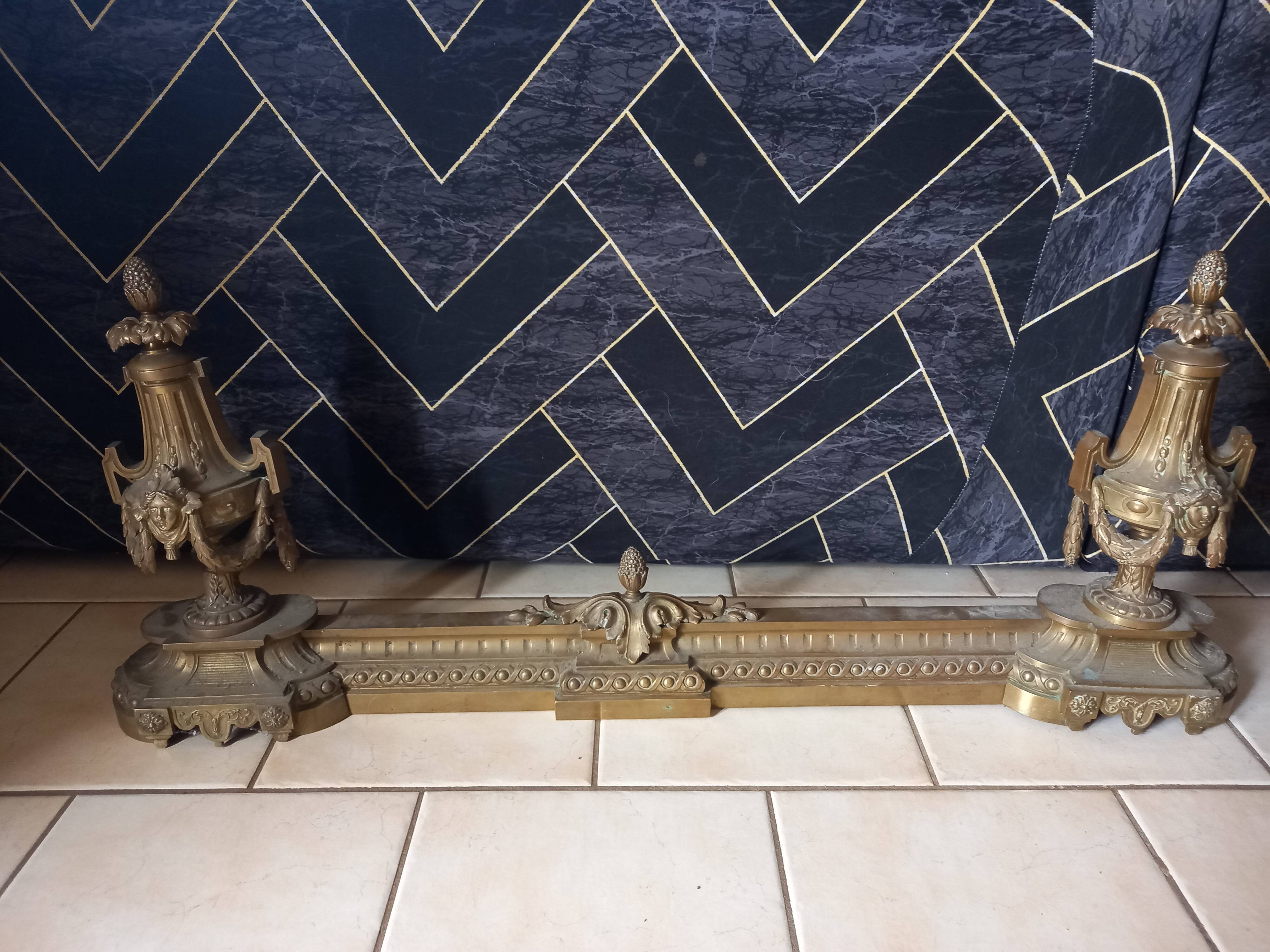 Barre de foyer cheminée reglable