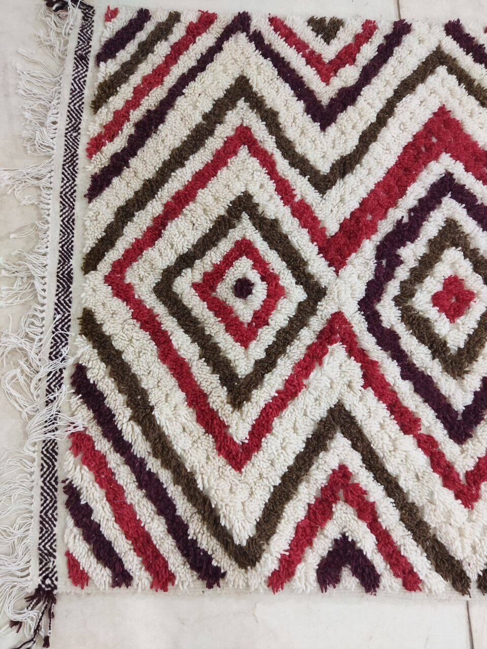 Handmade moroccan berber rug 255 x 138cm