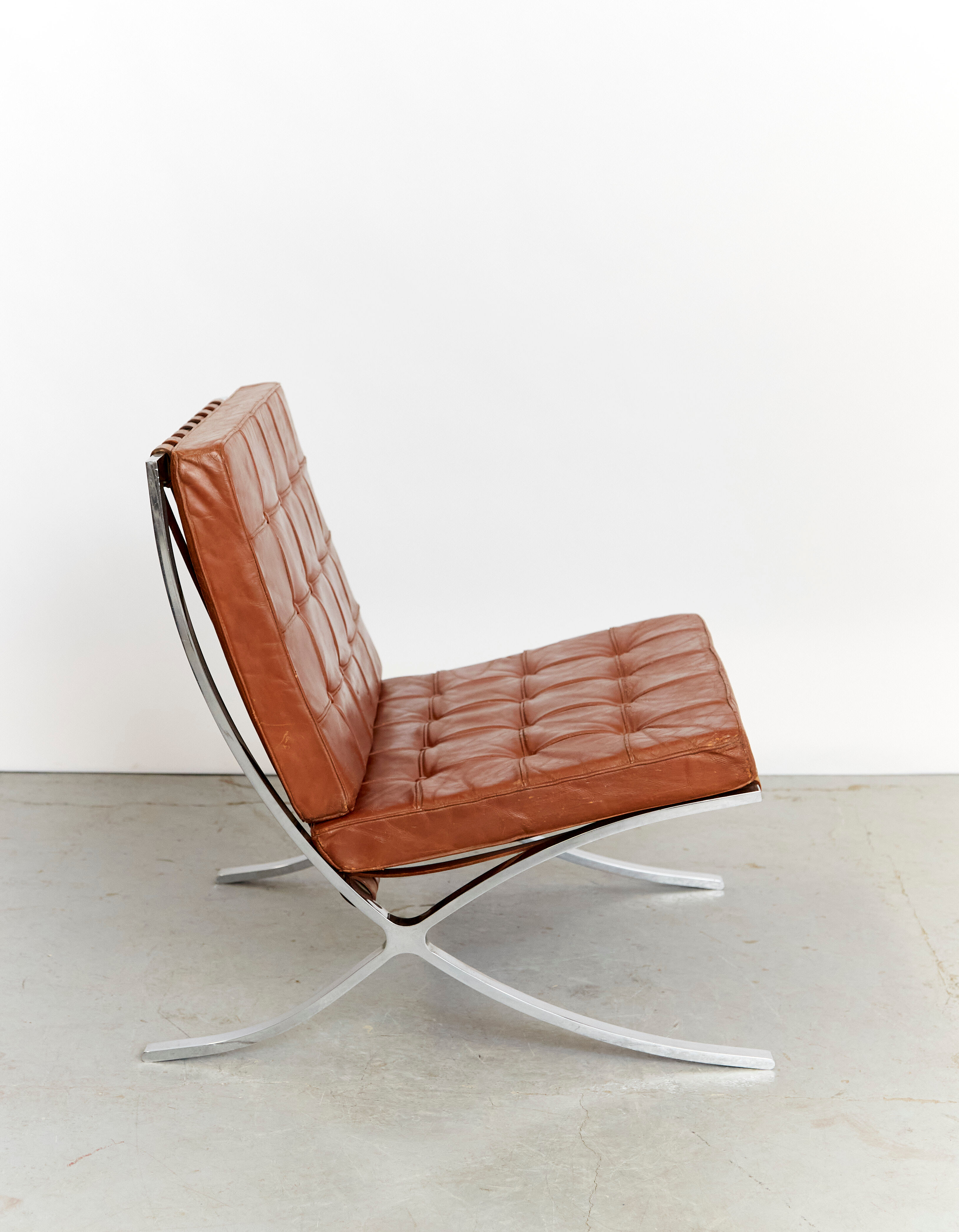 Chauffeuse de MR90 « Barcelona Chair » de Ludwig Mies van der Rohe