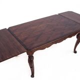 Table et chaises anciennes du 19ème siècle, Europe occidentale.