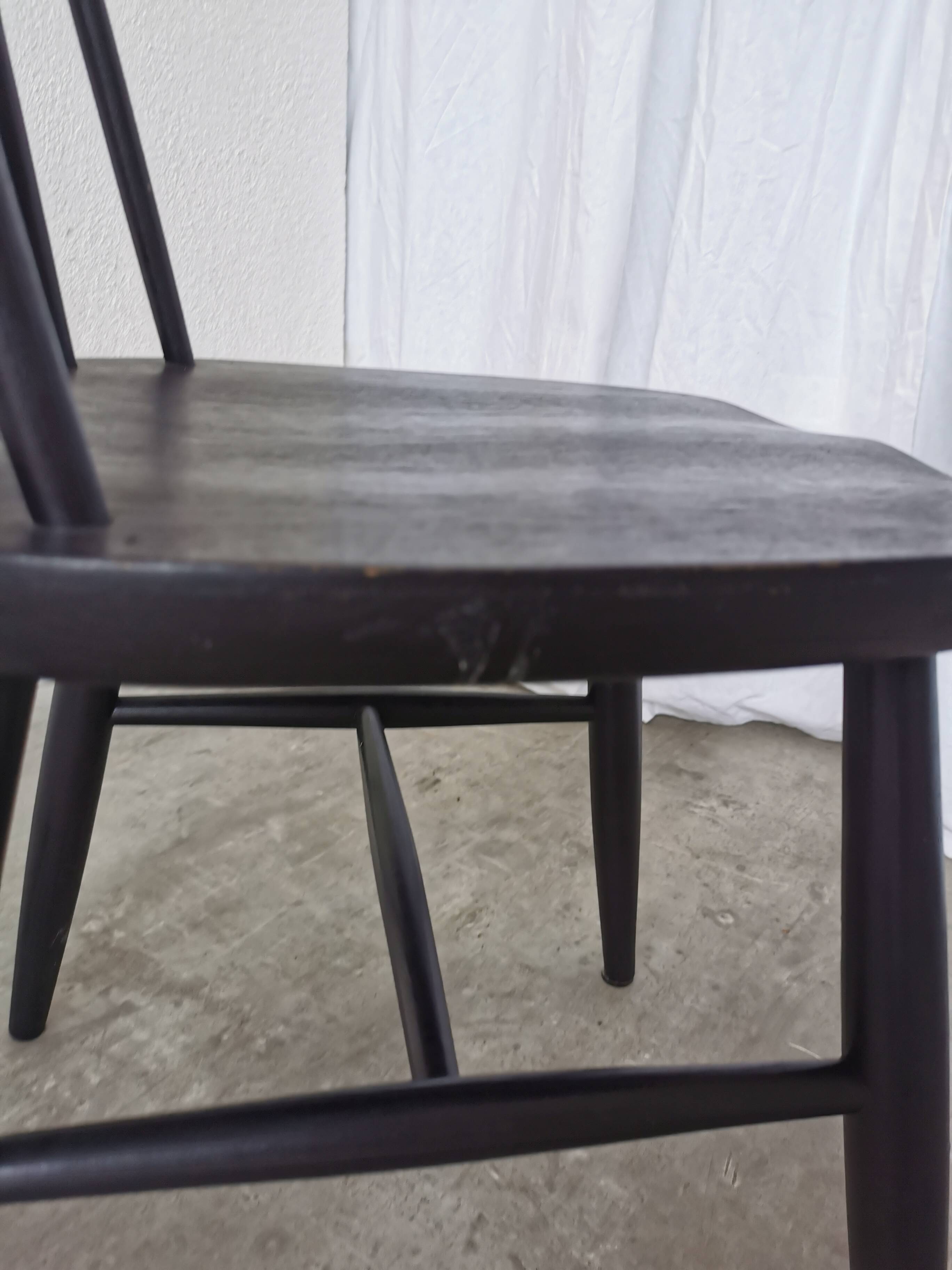 Chaise de salle à manger vintage en hêtre noir : style Ilmari Tapiovaara, scandinave