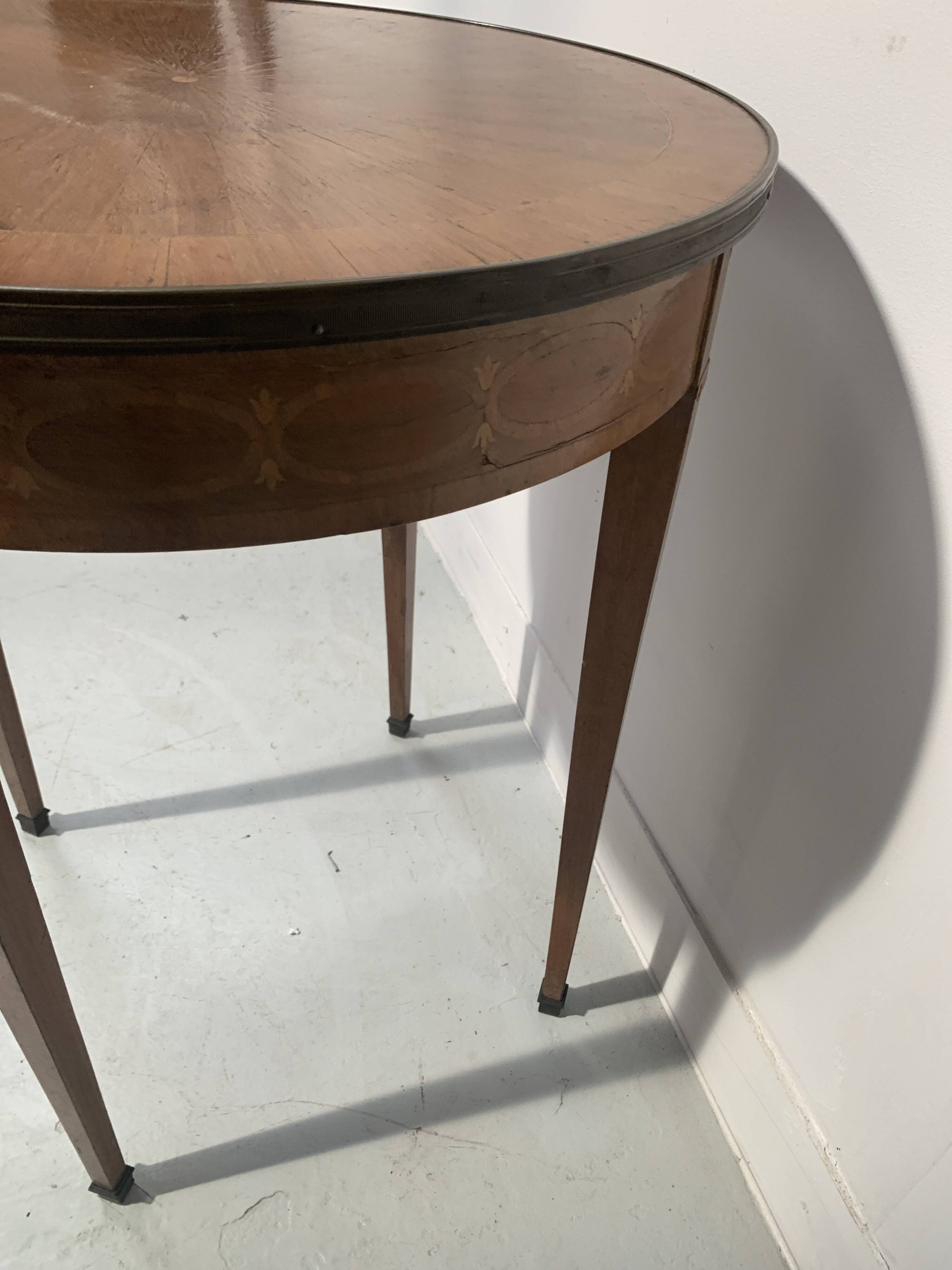 Round Louis XVI style pedestal table in marquetry wood, 20th century