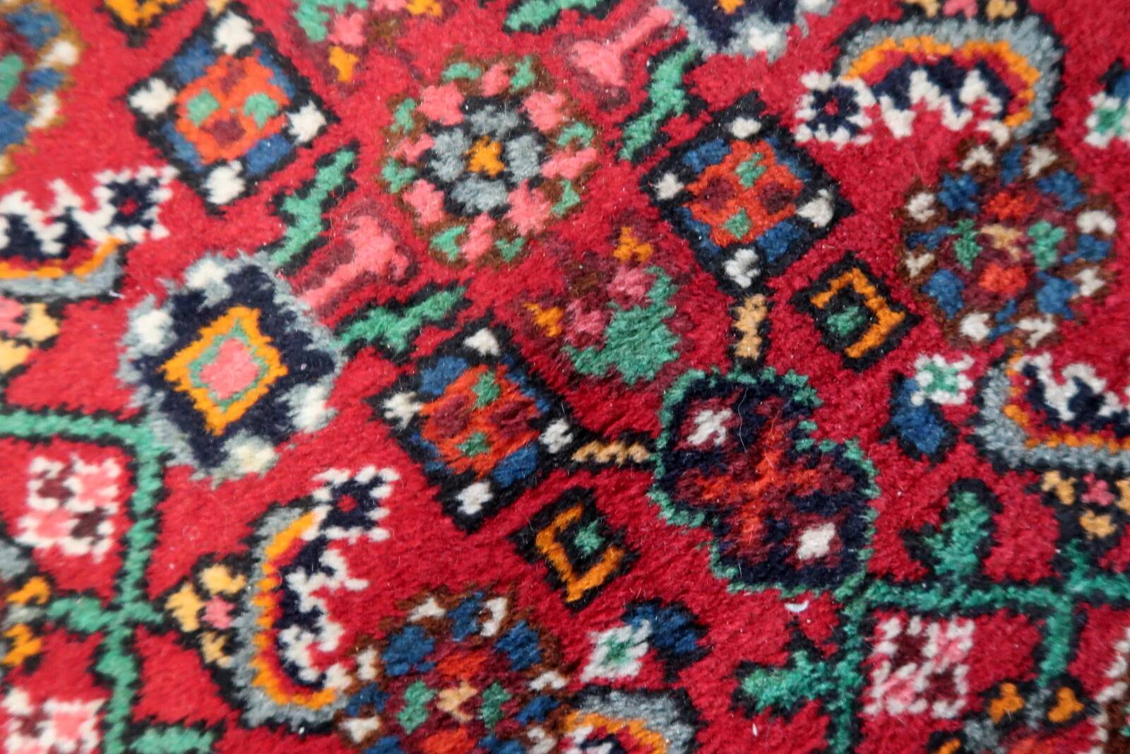 Handmade vintage Persian Malayer rug 167cm x 219cm, 1960s