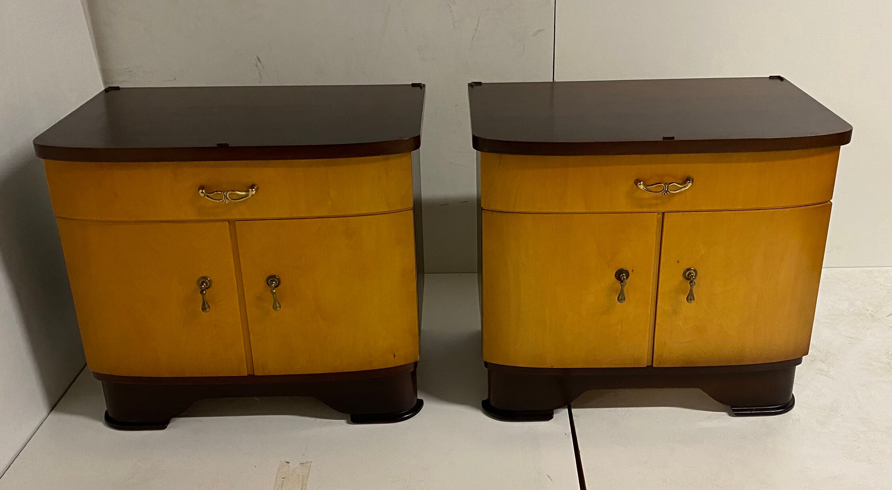 Pair of bedside table art deco