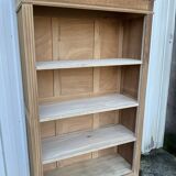 Walnut bookcase – early 20th century
