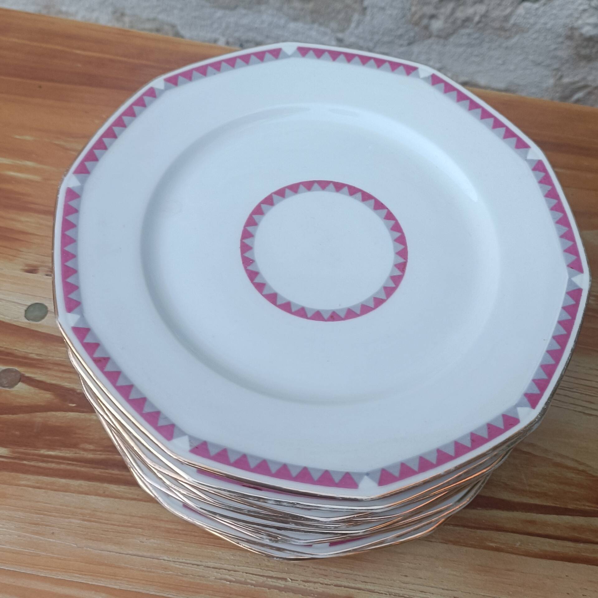 Art Deco dessert plates in pink Limoges porcelain