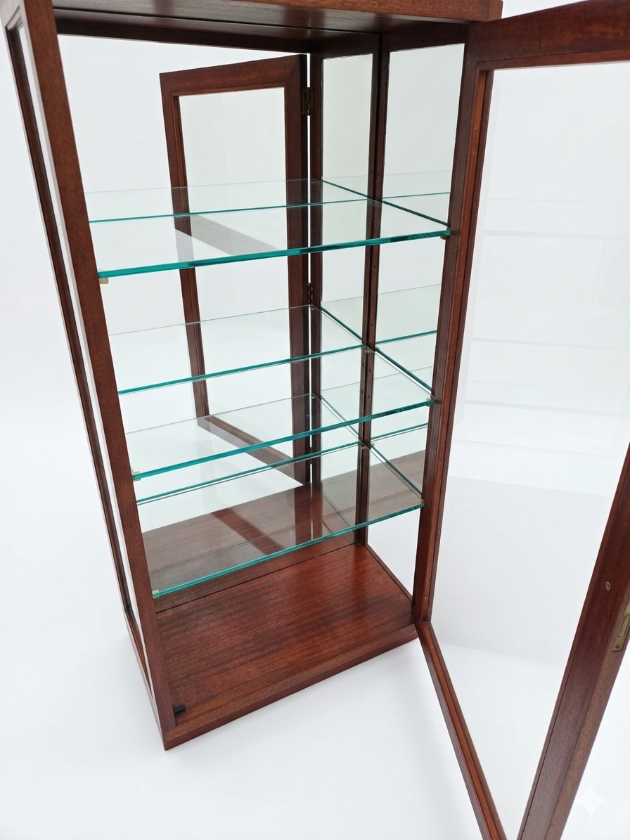 Mahogany display cabinet 20th century
