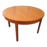 Table scandinave