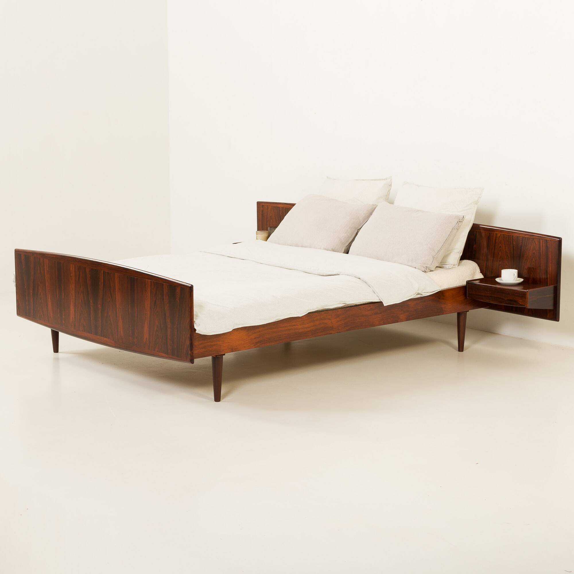 Scandinavian rosewood queen-size bed with bedside tables, Sannemanns, 1960s
