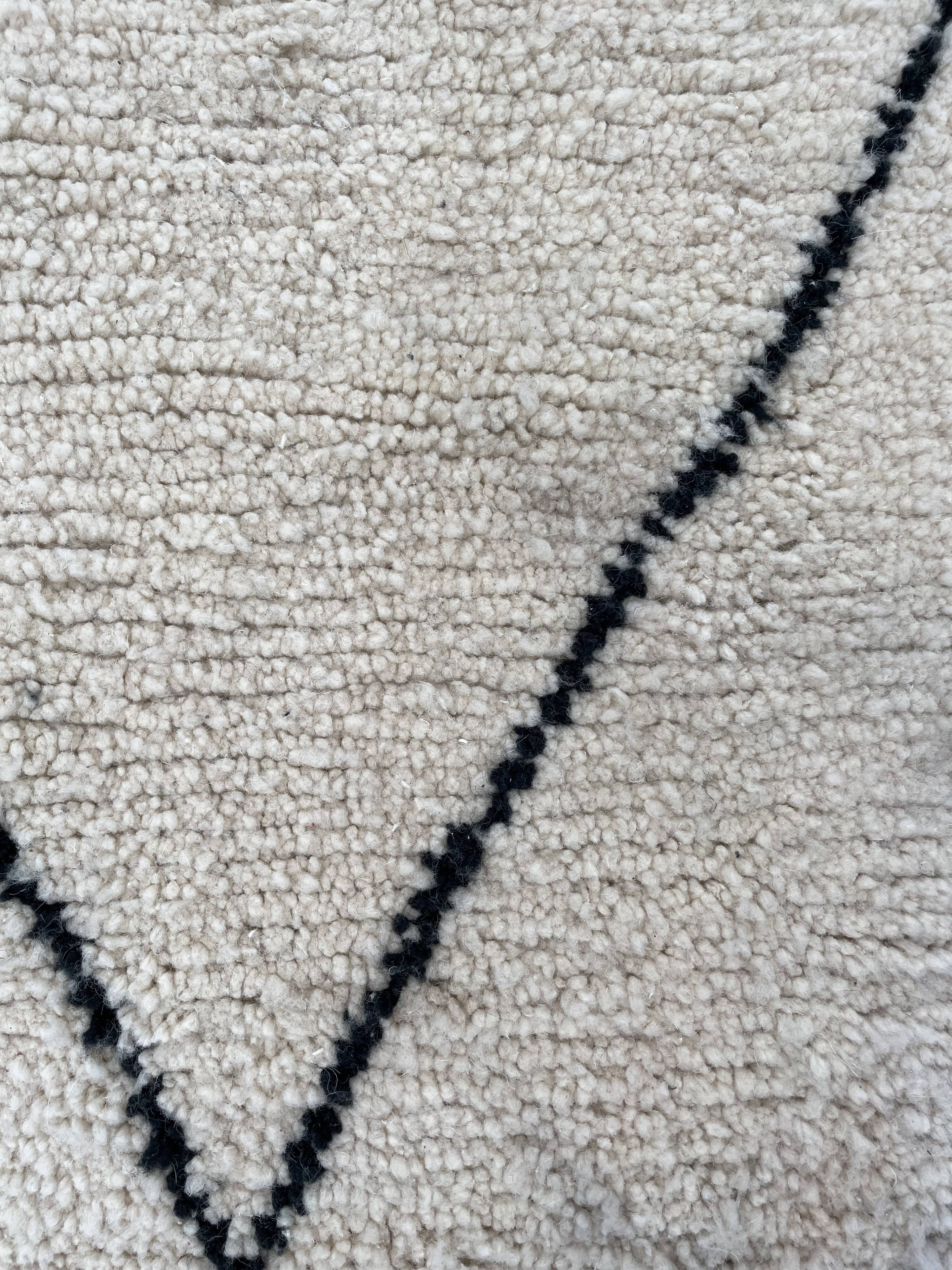 Carpet berbere beni ouarain corridor 75x380 cm