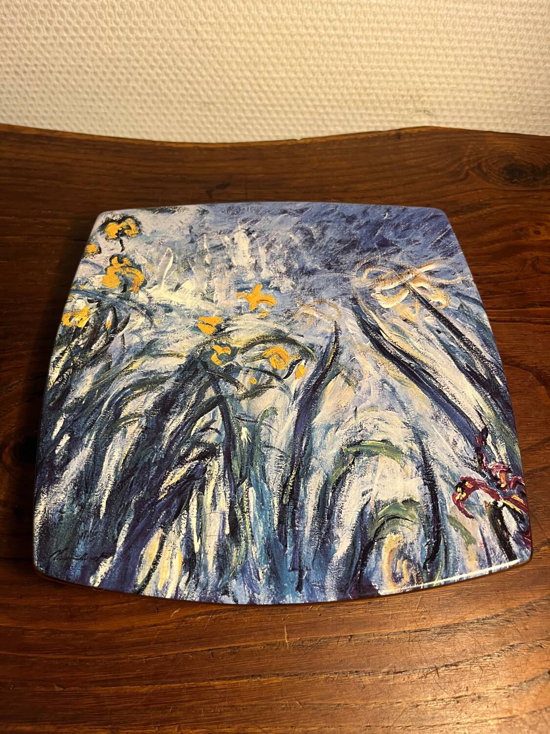 Luneville earthenware plate, irises, Claude Monet