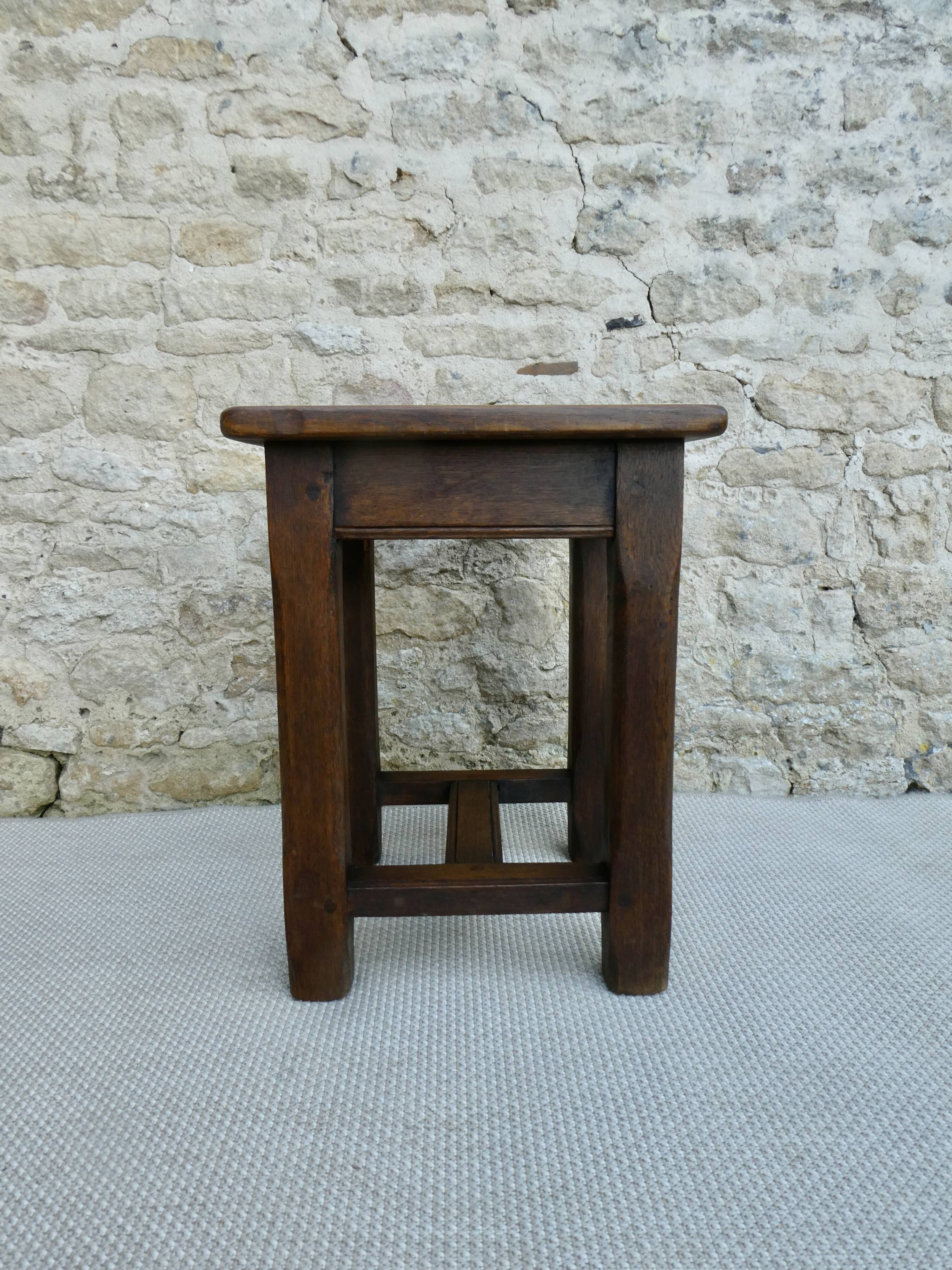 Tabouret en bois massif, bistrot, années 60
