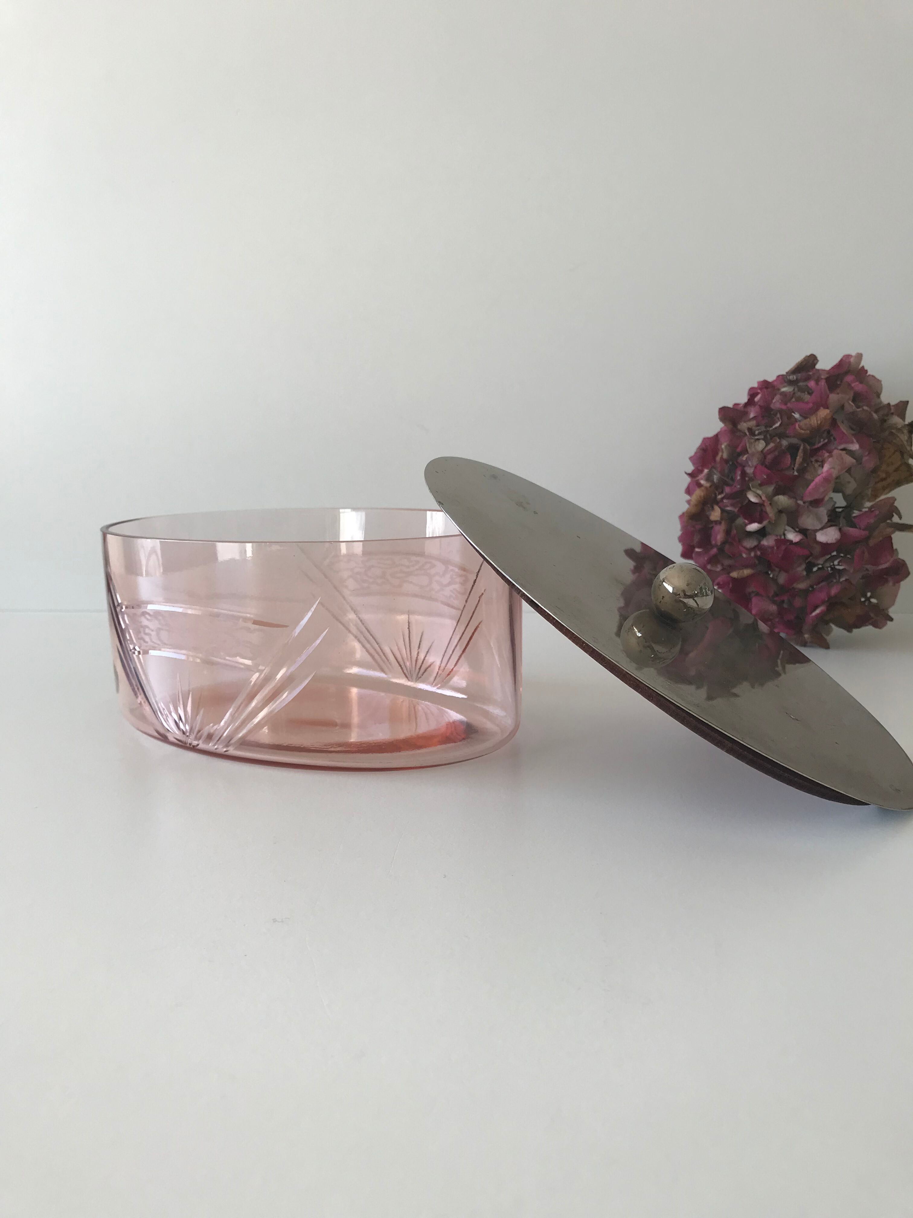 Oval glass candy