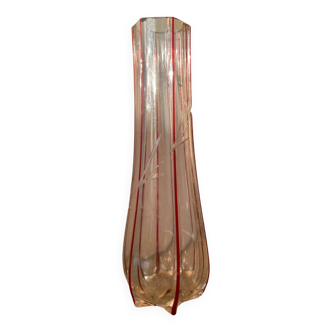 Vase soliflore gravé