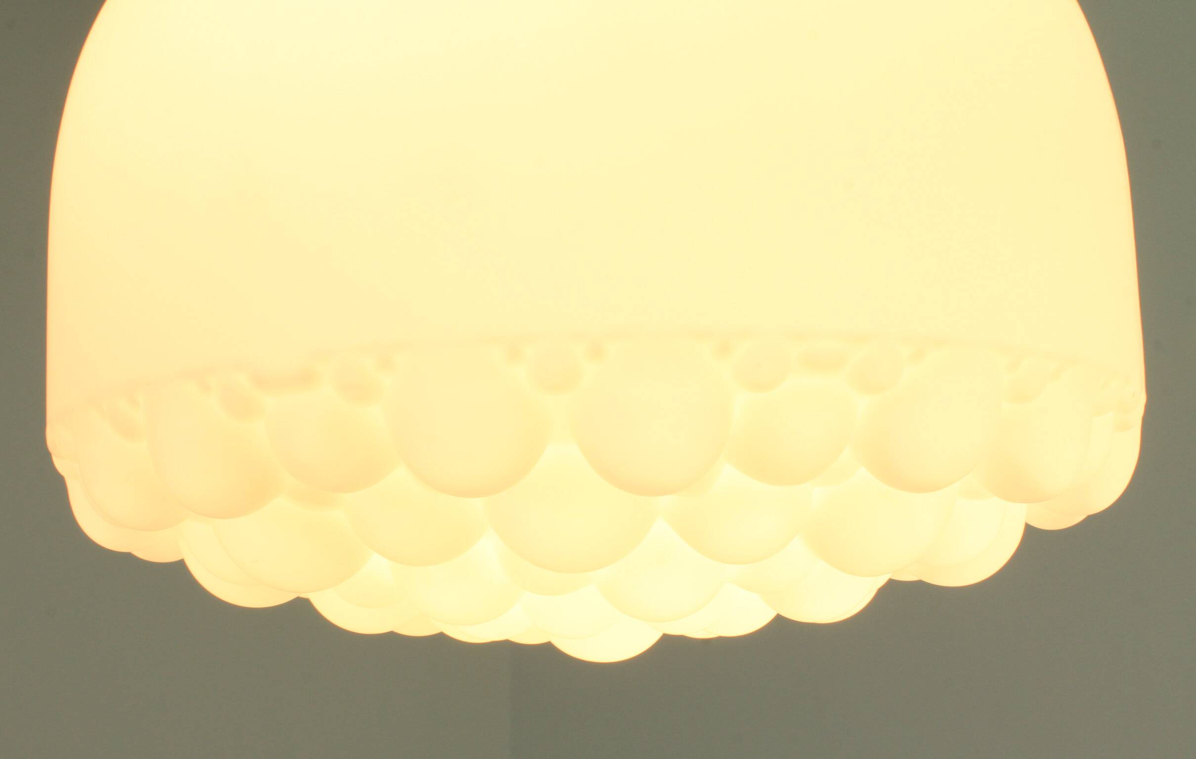 Lustre en verre opal de Peill & Putzler, Allemagne, 1960's