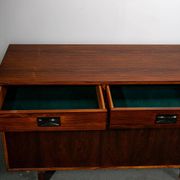 Buffet Stildomus avec des détails en laiton