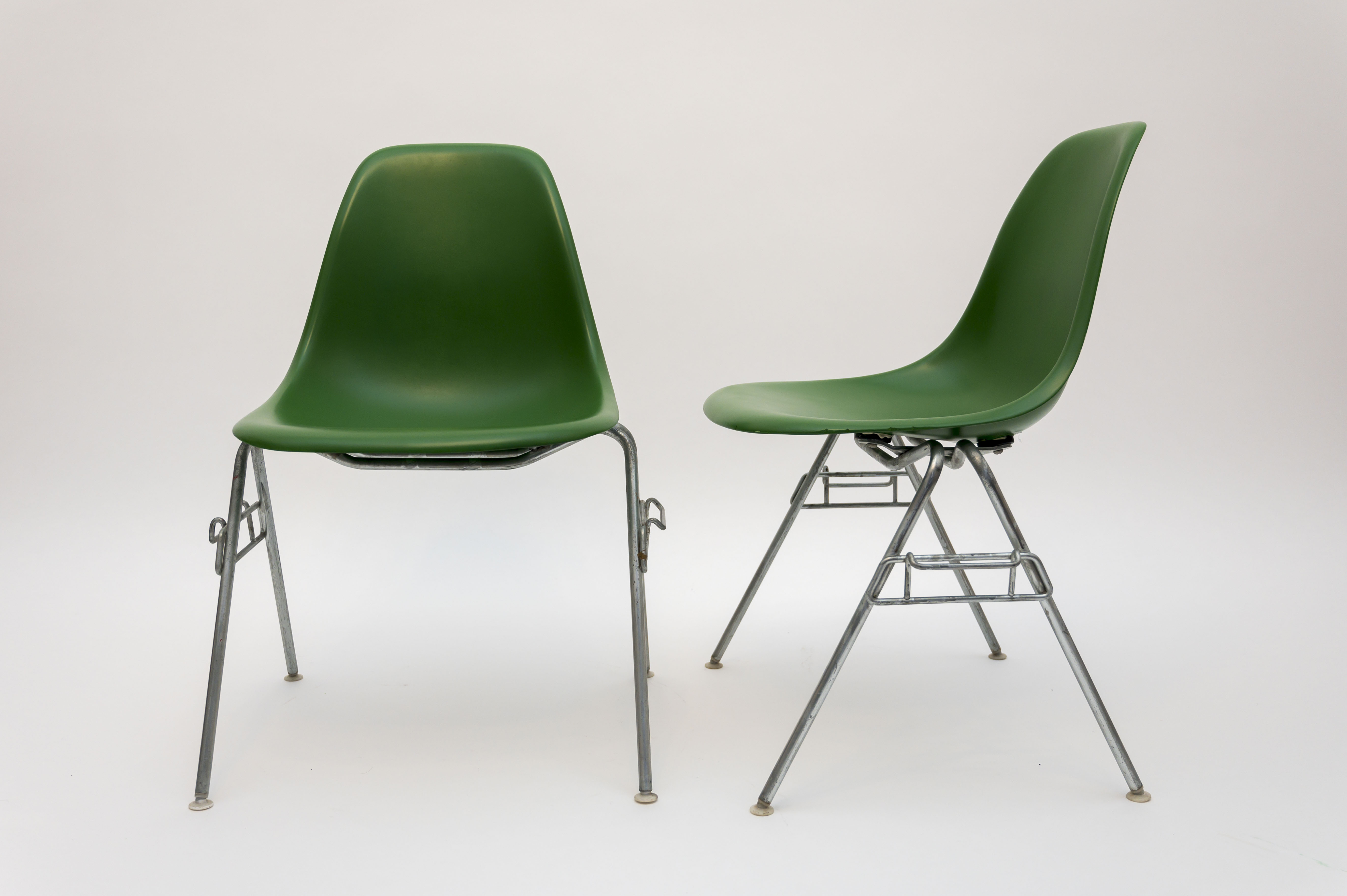 Duo de chaises DSS de Charles et Ray Eames, édition Herman Miller, 1969
