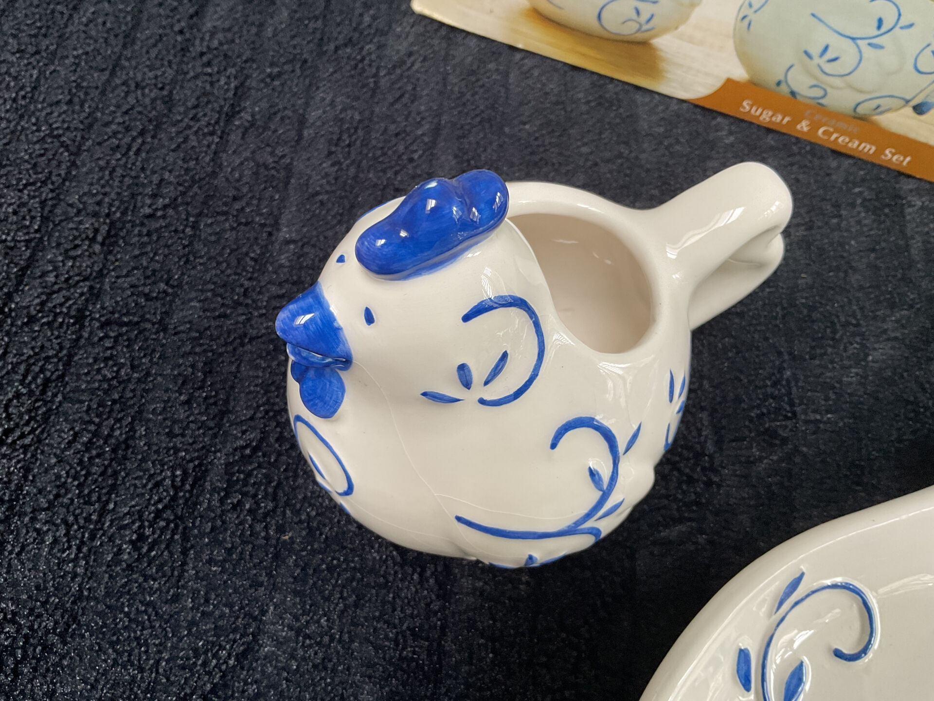 Sugar bowl and cream jug set