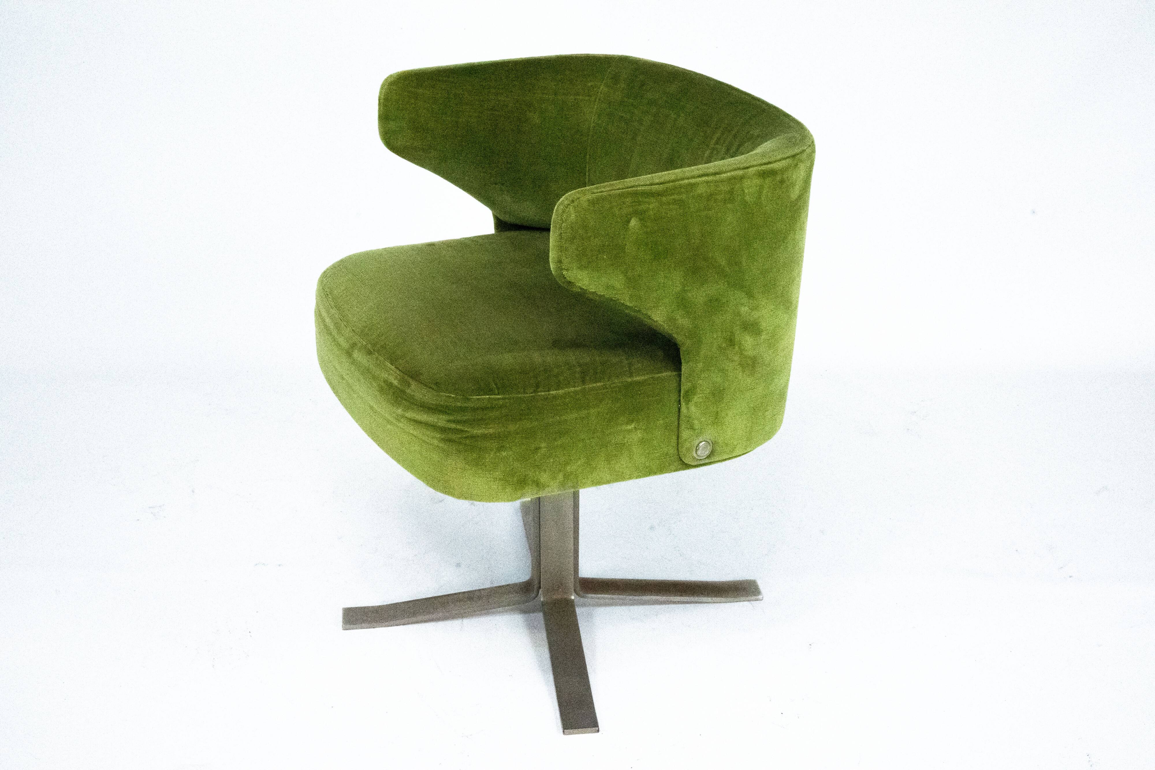 Set of four green Gianni Moscatelli Swivel Poney Chairs for Formanova, 70s