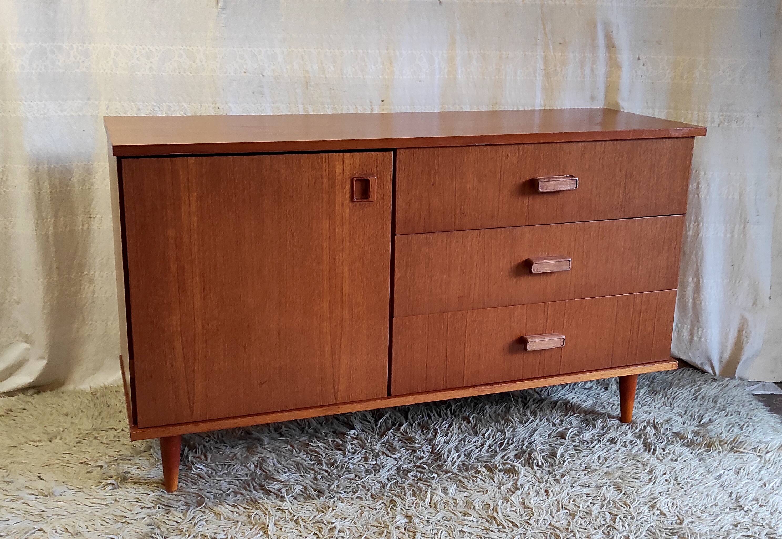 Scandinavian style teak sideboard - mid 20th century