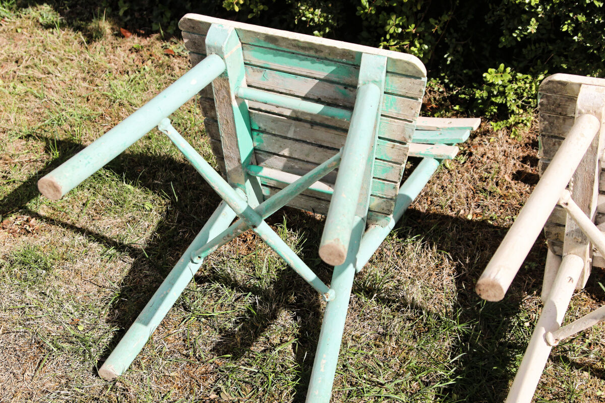 Set of 3 slatted wooden garden chairs
