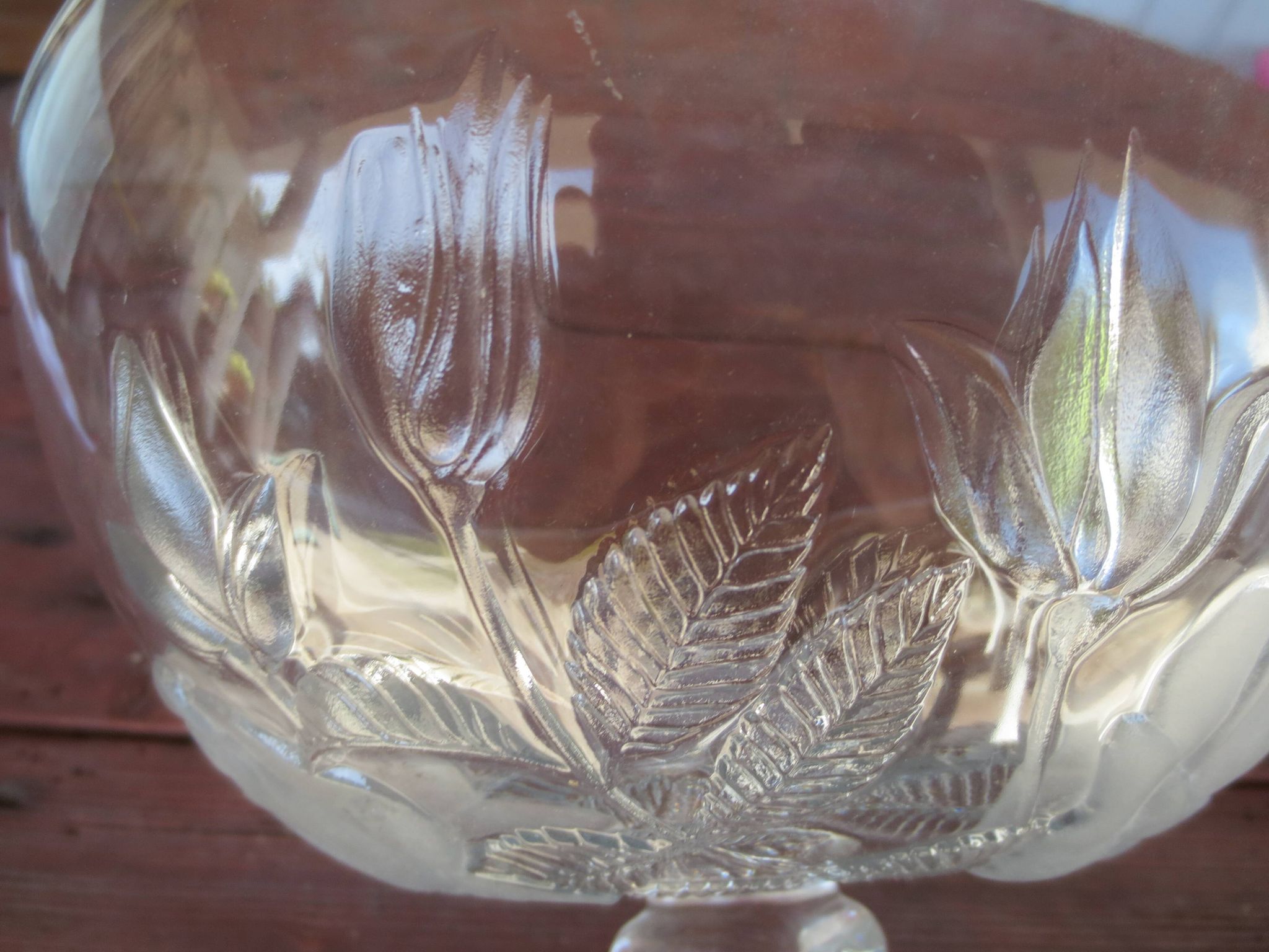 Coupe sur pied en verre, cristal opalescent