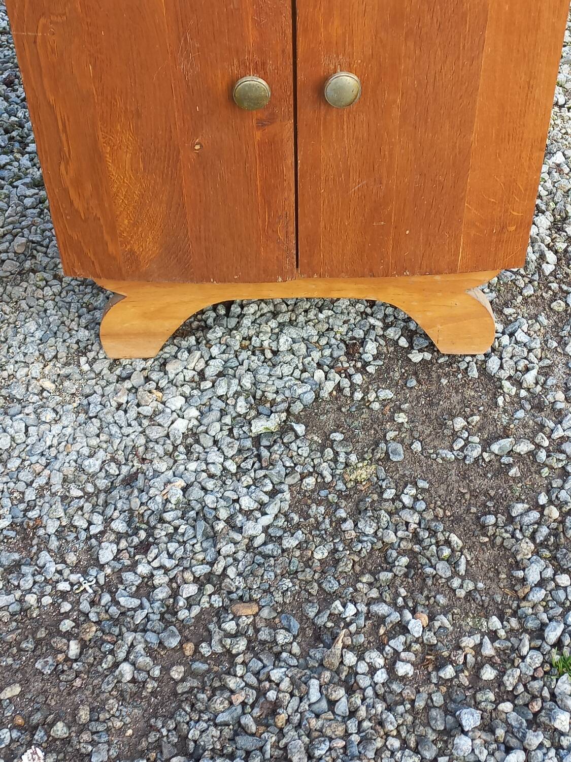 Pair of vintage bedside tables in blond and gilded oak from the 50s