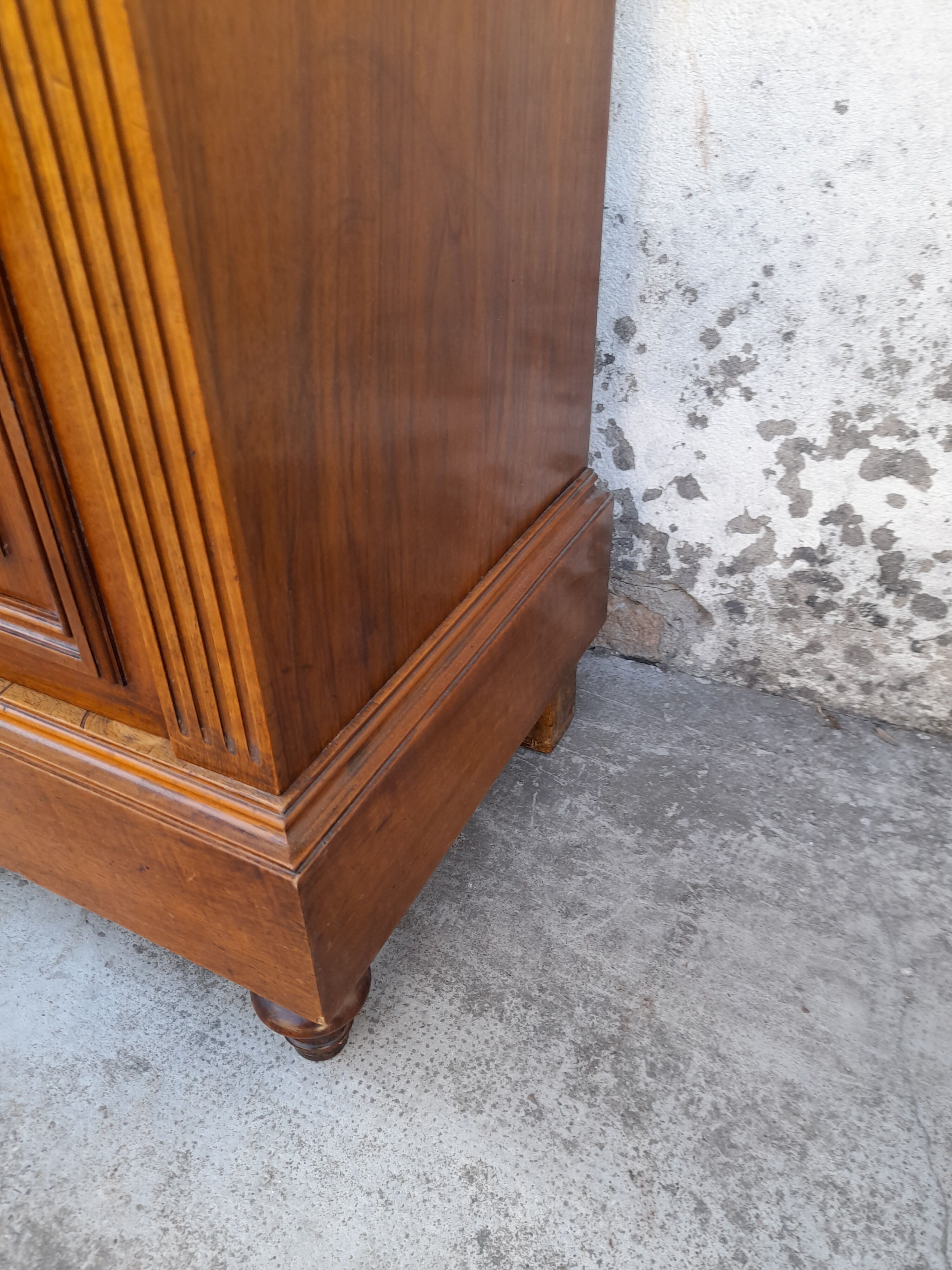 Roman showcase Henri II era 1900