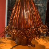 Wood lamp and raffia