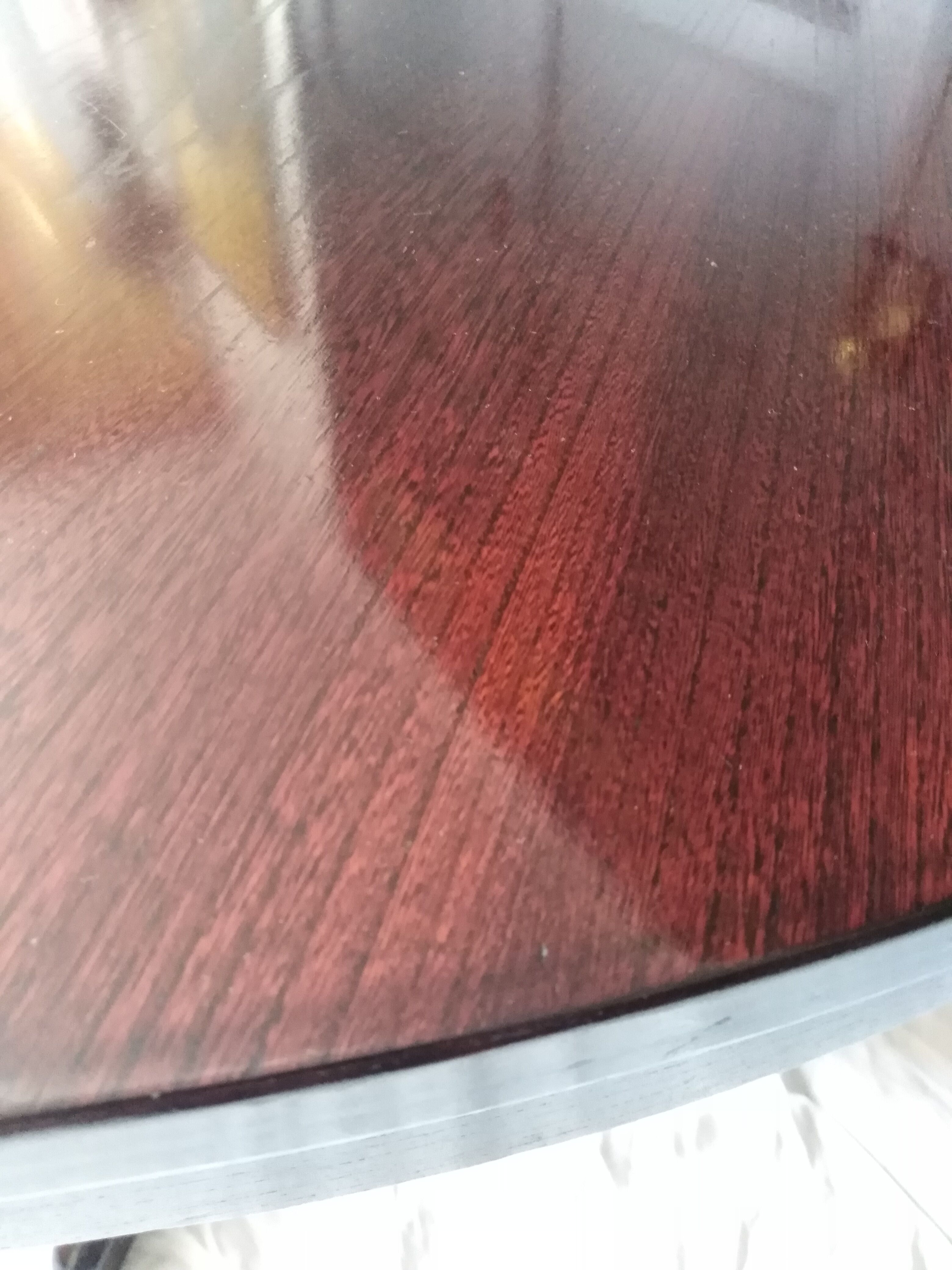 Baumann extended round table