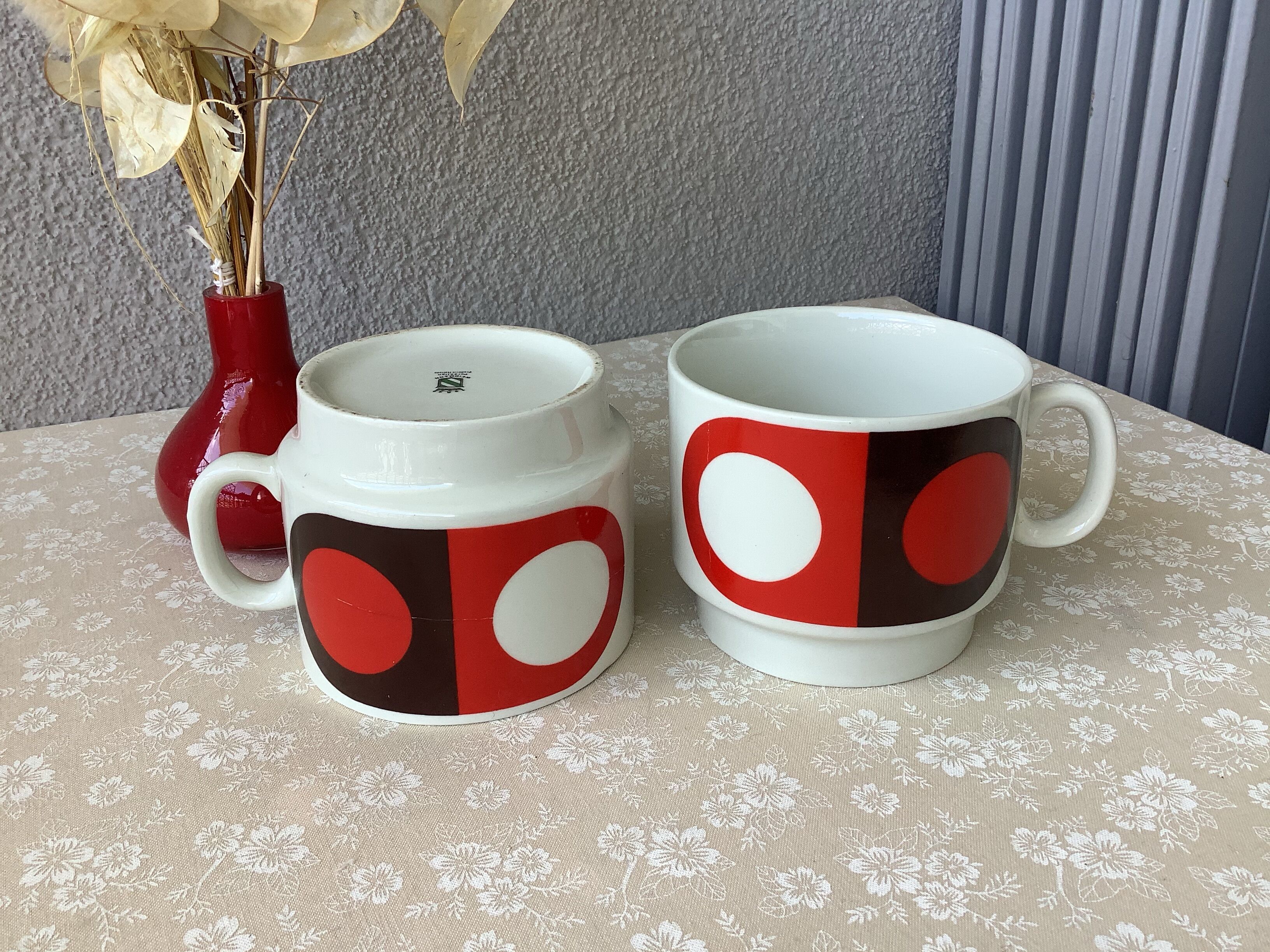 Vintage Weidmann cups at lunch made in Italy