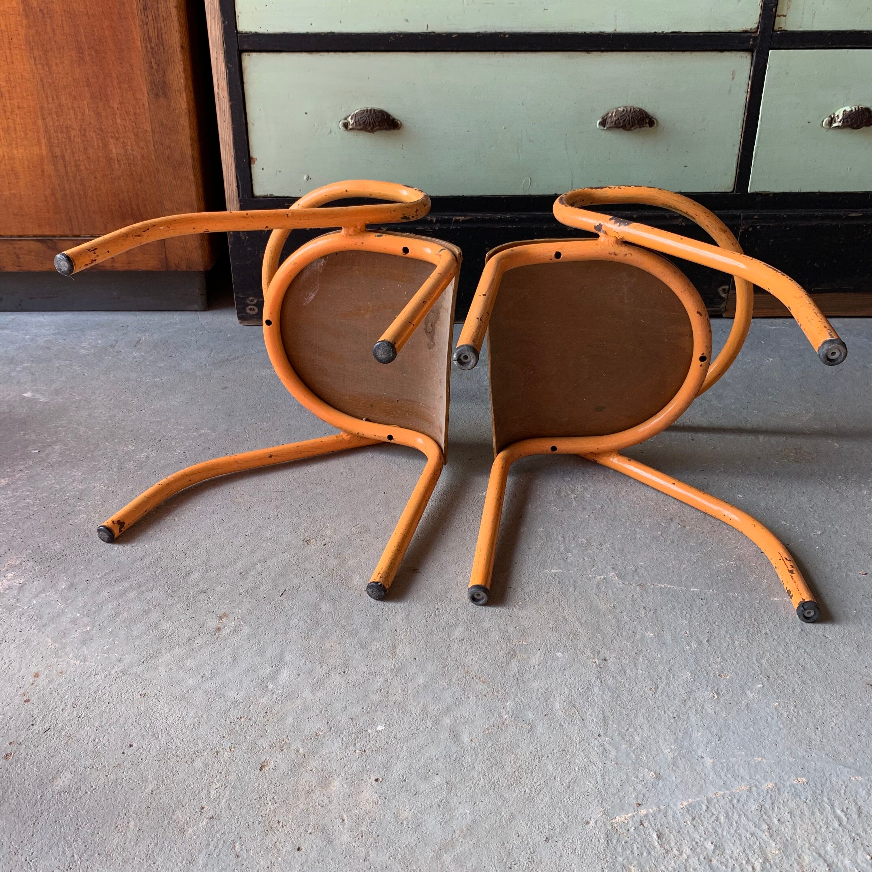 Set of 2 orange chairs child Jacques Hitier in wood & metal