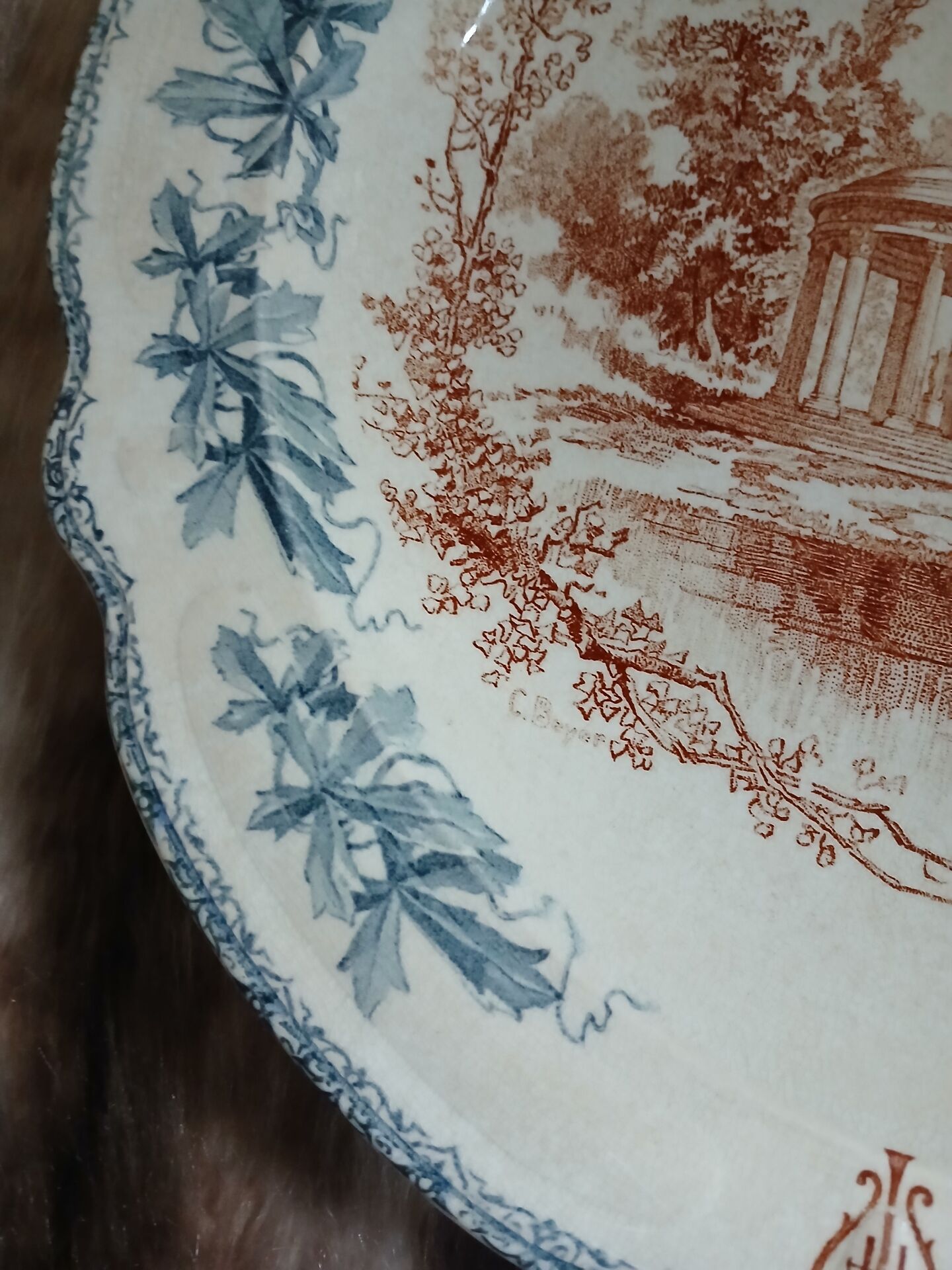 Large antique plate "Louis XIII" Choisy le Roi