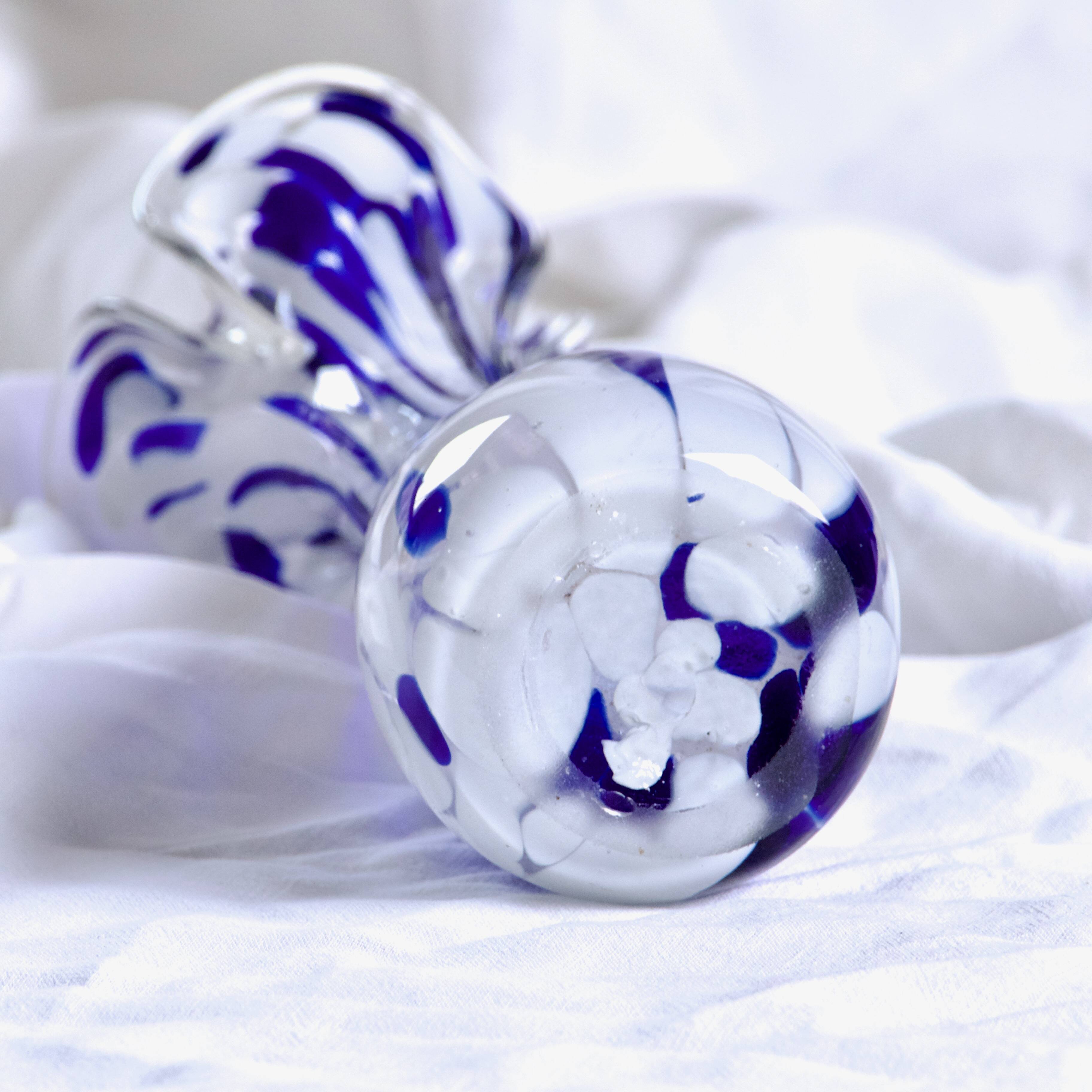 Vase en verre de Murano bleu et blanc