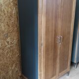 Vintage double oak cloakroom