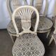 5 chaises en bois laqué blanc style Louis XVI