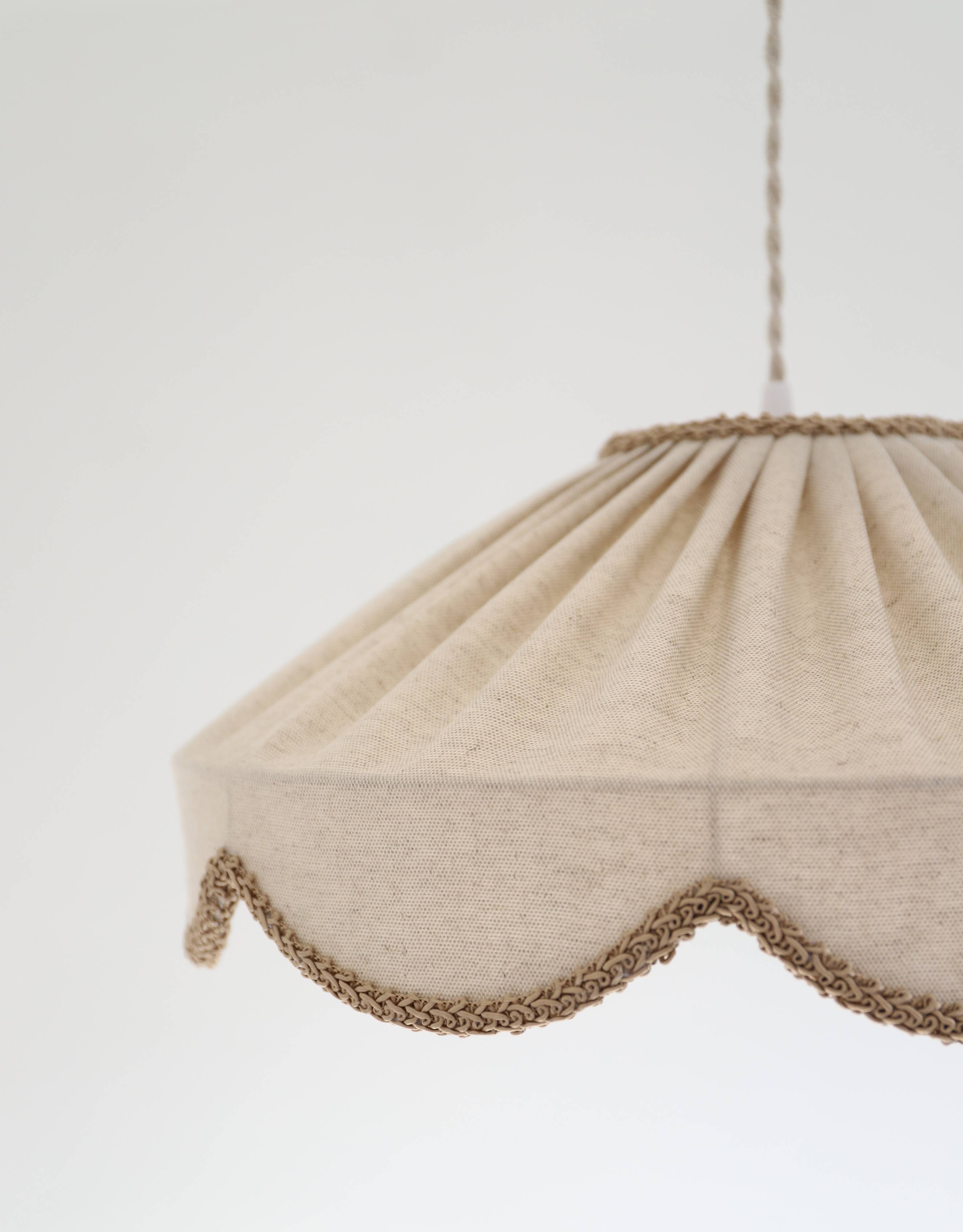 Suspension forme fleur unie "Cosette classic"