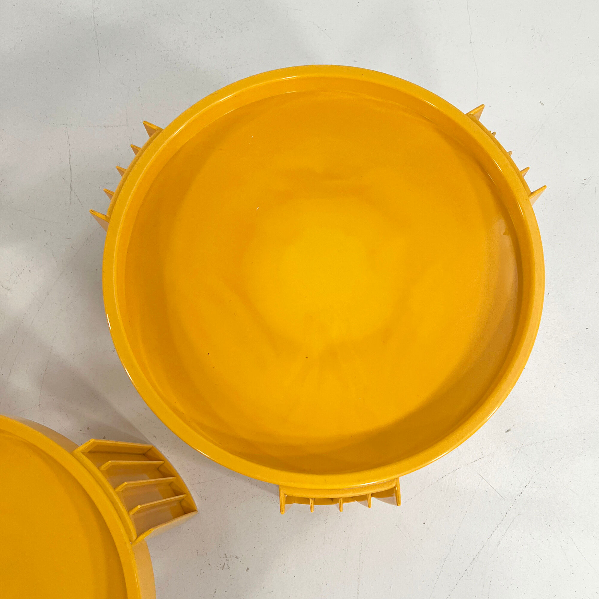 Set of 3 yellow Marema nesting tables by Gianfranco Frattini for Cassina, 1960