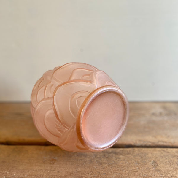 Pink satin glass "ripples" vase
