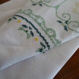 Round embroidered tablecloth 160 cm cotton