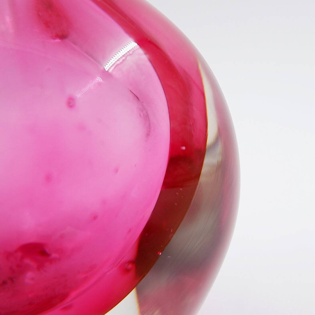 “Sommerso” perfume bottle in pink and transparent glass