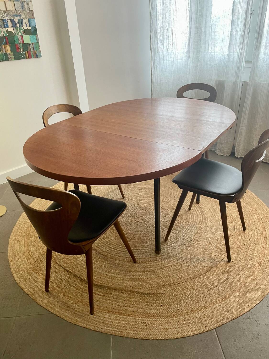 Table ronde en teck années 60