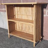 Bamboo counter or bar. (With 2 folding high chairs)