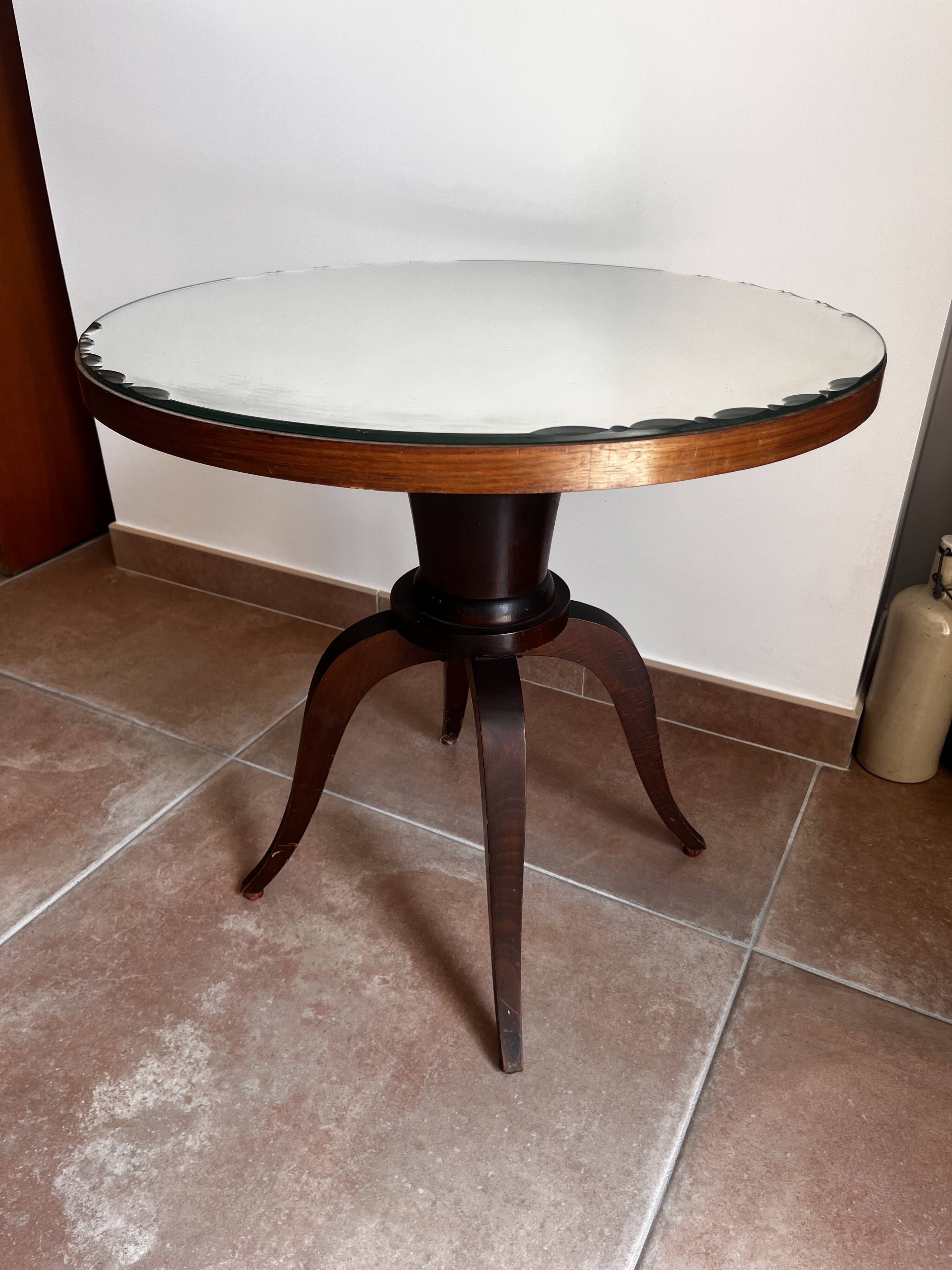 Art Deco pedestal table